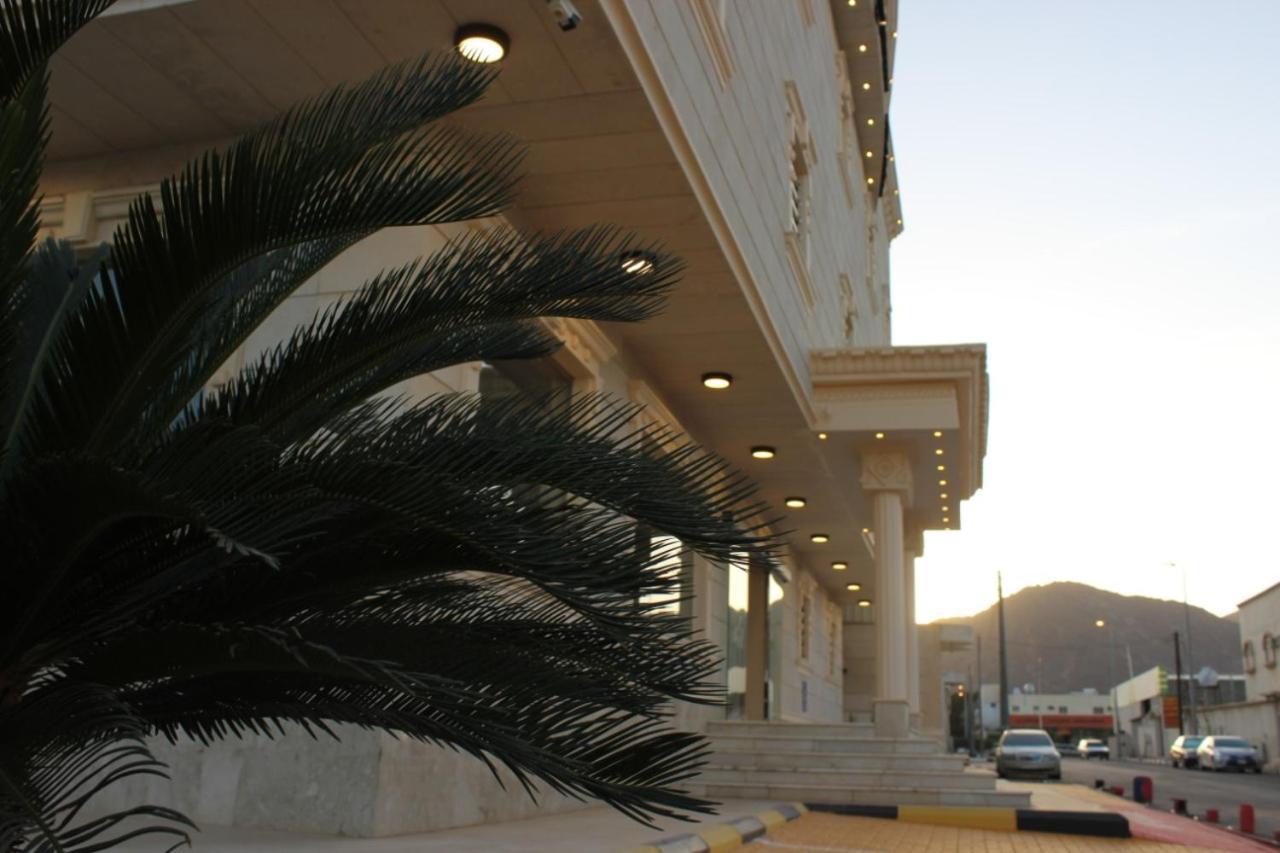 Skoon Hotel Apartments Najran Luaran gambar